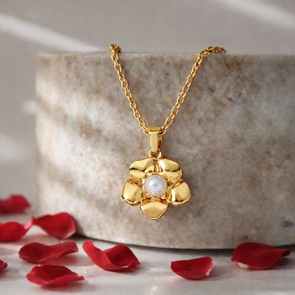 Golden Petal-Halskette