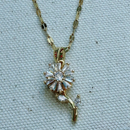 Dancing Flower - Halskette✨